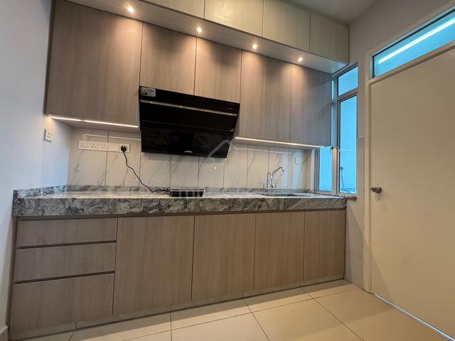 Austin Suites Room For Rent Toppen Tebrau 1