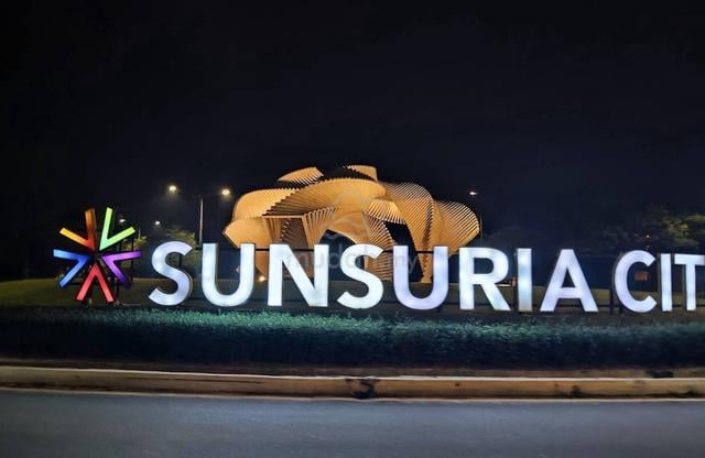 3 units Corner Dengkil Sunsuria City @Givetny Walk, Sepang 1