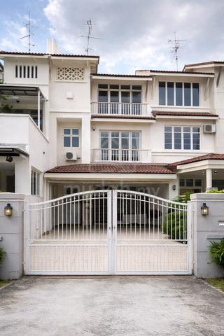 Renovated Furnished Gated Guarded 2.5 Storey Terrcae House Setia Indah 1