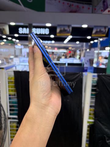 Carousel Image