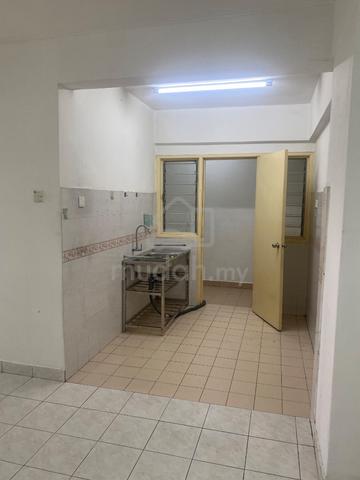 Pelangi Apartment ( Pelangi Damansara ) 1