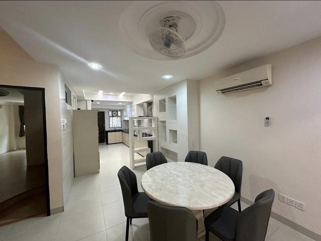 2 Storey Terrace Greenlane furnished 1