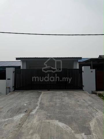 Taman Johor Jaya Single Storey  Low Cost House 1
