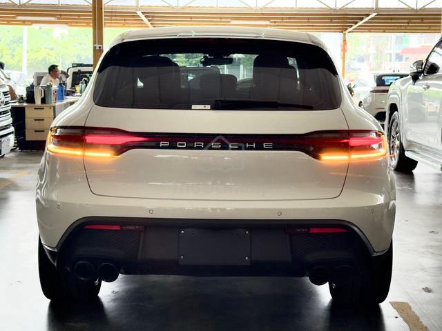 Recon 2022 Porsche MACAN 2.0 Gen 3 Facelift New - 4