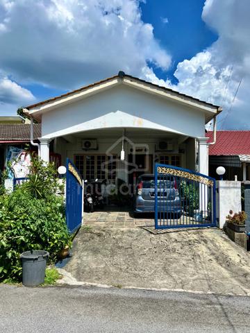 Rumah Setingkat, Ampang Jaya. 1