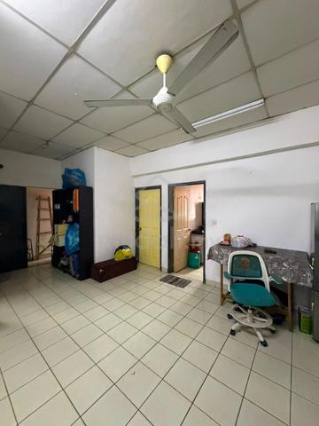 Taman Suria Shop Apartment 1