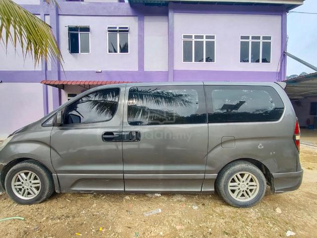 2010 Hyundai GRAND STAREX 2.5 CRDI VGT (A) - 4