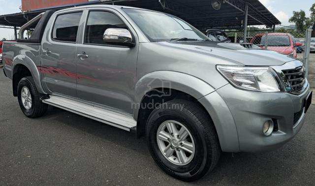 2013 Toyota HILUX DOUBLE CAB 2.5 G VNT (A) (4X4)🩶 - 3