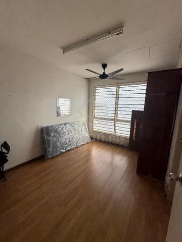 Townhouse Taman Sabha Impian@Crestin Park 1