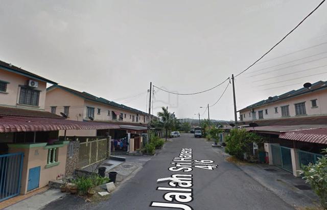 Semenyih , Taman Sri Haneco Double Storey House with reno kitchen top 1