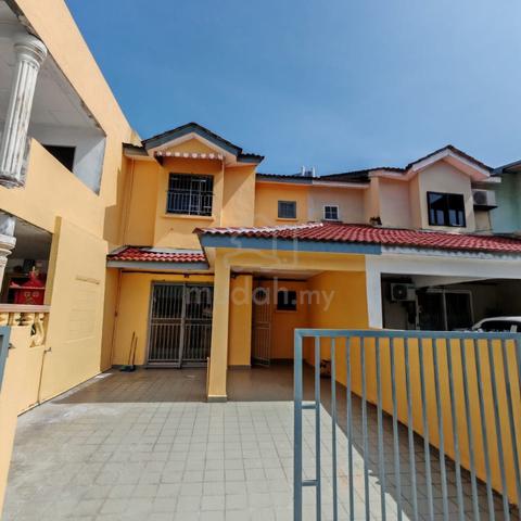 [RENOVATED] Double Storey, DESA 1/13 Bandar Country Homes 1