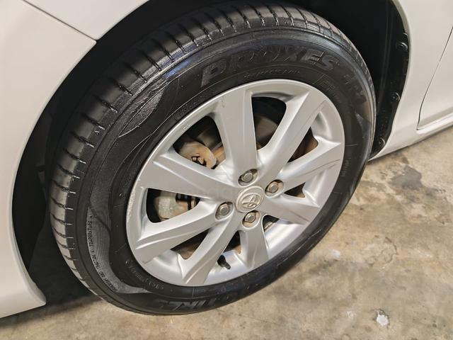 2013ToyotaPriusC Hybrid 1.5 (A)LoanKedaiMukaRendah - 4