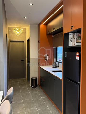 Piccadilly Service Residence @ Greentown 1