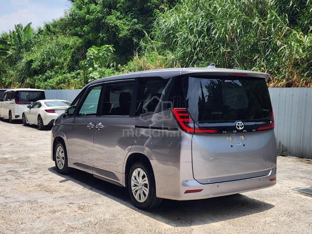 2023 Toyota NOAH 2.0 X - 3