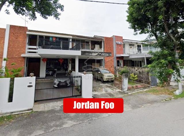 2 Storey Terrace Medan Tembaga Land 1900sf Greenlane Concrete floor 1