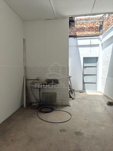 Three Storey Shoplot Ong Kim Wee Melaka City nr Kota Laksamana 1