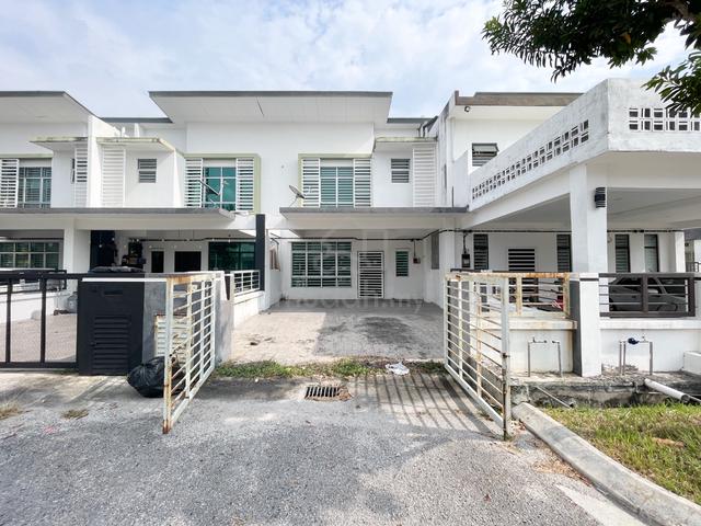 Double Storey Terrace Pines Hillpark Bandar Puncak Alam 1
