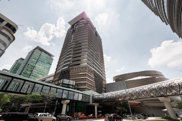 Professional office space in Regus Menara IGB on fully flexible terms 1