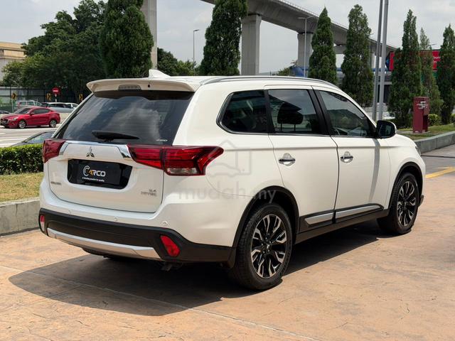 Mitsubishi OUTLANDER 2.4 (CKD) F.S.Record - 2