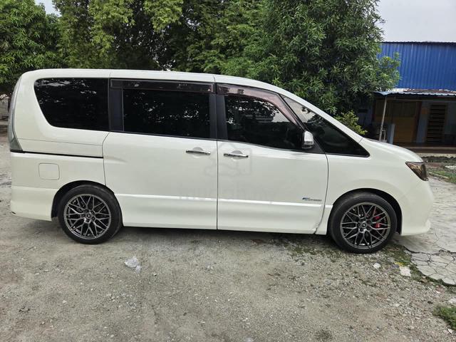 2013 Nissan SERENA 2.0 S-HYBRID HIGHWAY STAR - 5