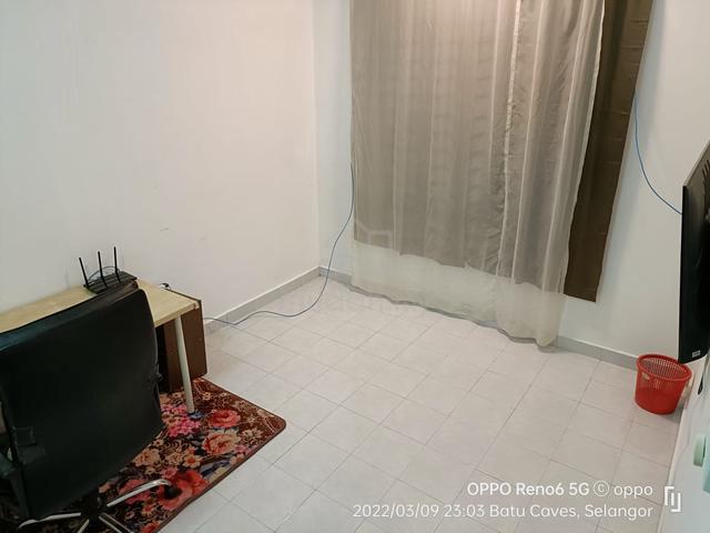 Fully Furnished Selangor Batu Caves Room For Rent 1