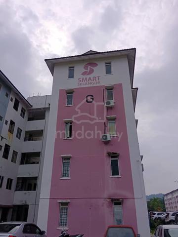 Megah Villa Apartments 1