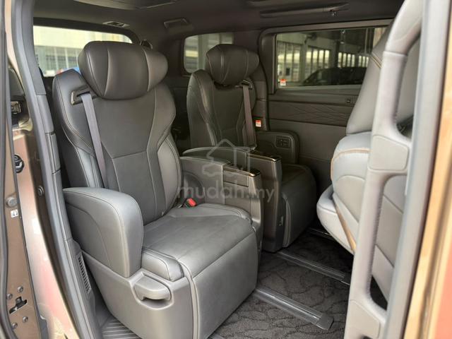 2025 Toyota ALPHARD 2.5 Z GOLD , FULLY LOADED!! - 5