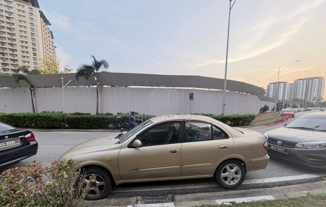 2000 Nissan SENTRA 1.6 EX (A) - 2