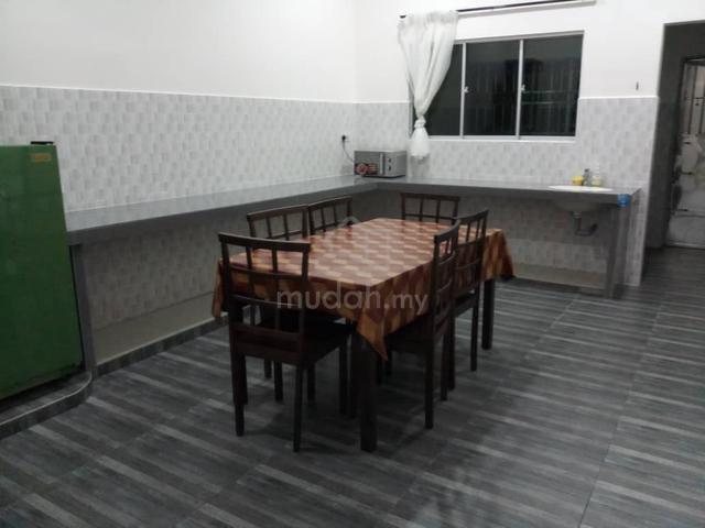 ROOM FOR RENT with exterior bathroom😊Female ...FULLY FURNISHED 1