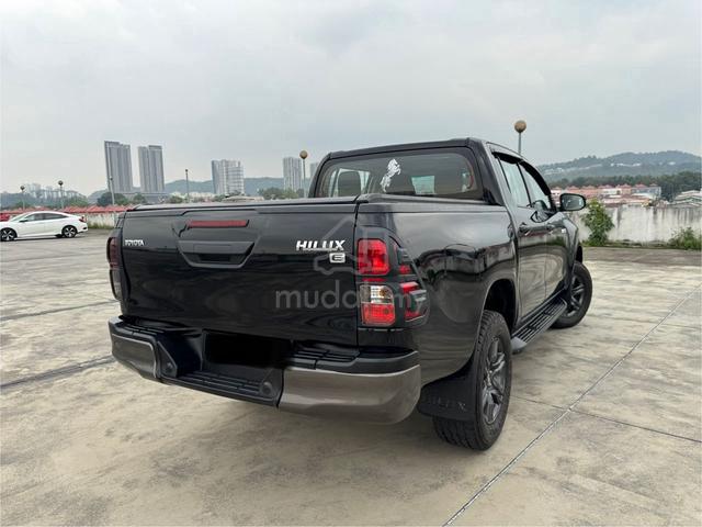 2021 Toyota HILUX 2.4 E (A)NICE CONDITION - 4