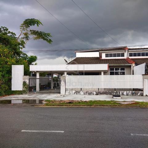 SINGLE STOREY SEMI D FOR RENT next to STUTONG MARKET JLN KEDANDI 1