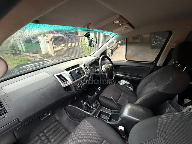2015 Toyota HILUX 2.5 STD VNT (M) - 3