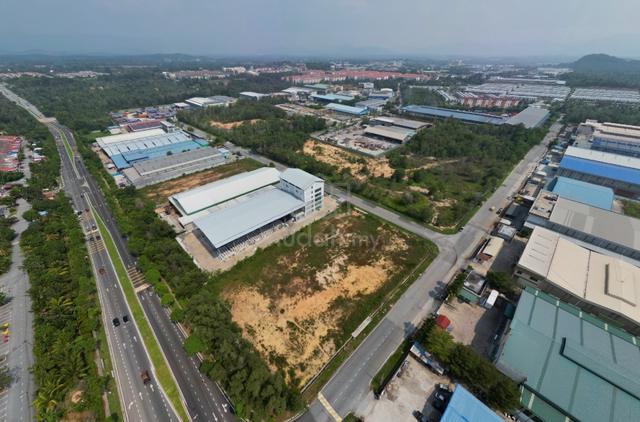 Kesuma semenyih beranang main road 1.87ac industrial land for rent 1