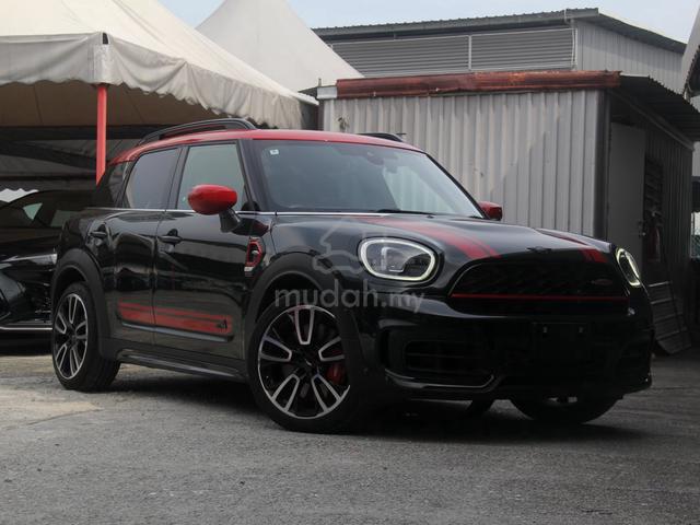 2022 Mini CROSSOVER JCW With HUD Price Negotiable - 1