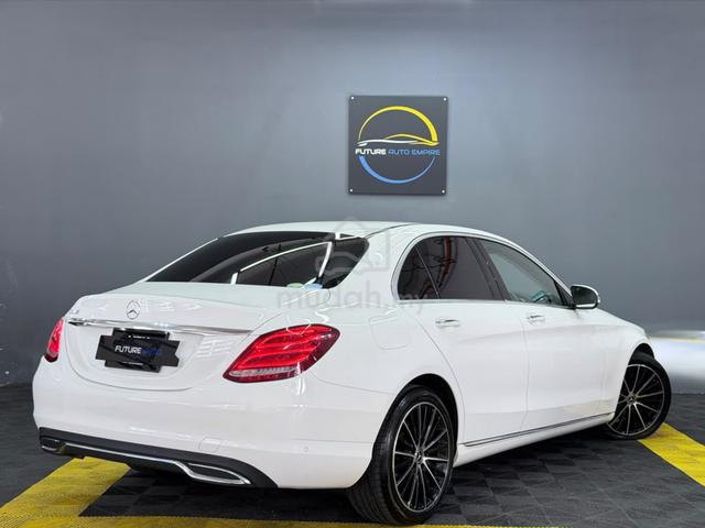 Mercedes Benz C-CLASS 2.0 C200 AVANTGARDE REG 2022 - 3