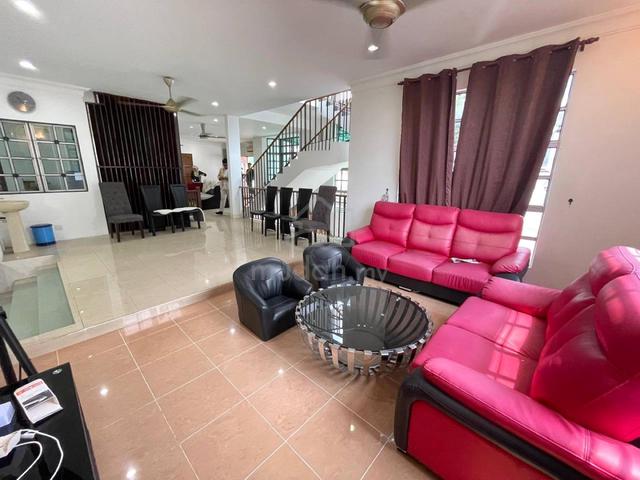 FOR SALE :  Freehold Beautiful 3 Storey Bungalow Bukit Rahman Putra 5