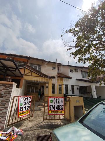 House at Bandar Saujana Putra (sp2 area, behind Masjid BSP!) 1