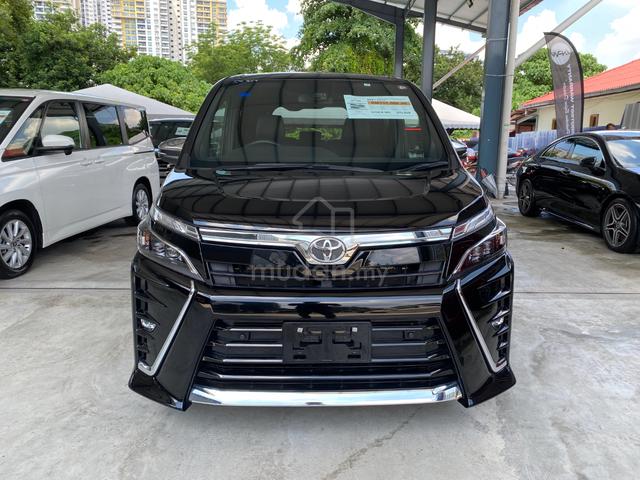 2021 Toyota VOXY 2.0 ZS KIRAMEKI 3 8S (A) - 2