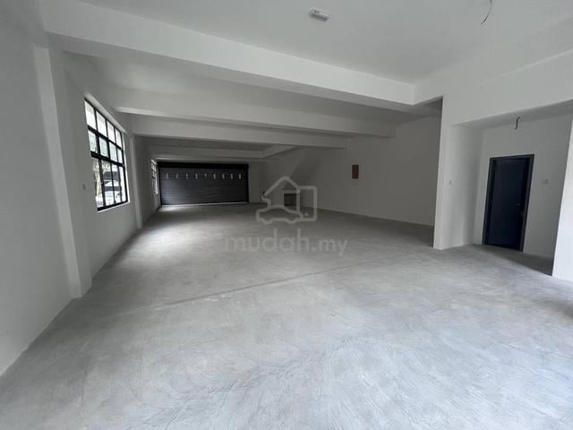 Three Storey Shoplot , Sutera Square , Sutera Utama , Skudai , 24x80 1