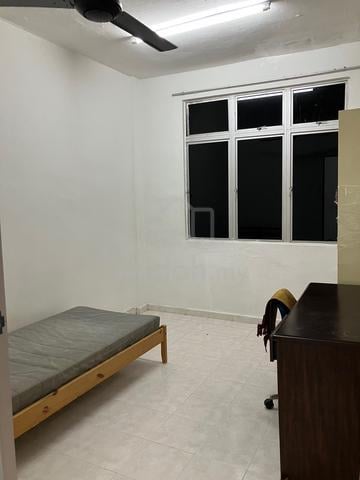 Bilik Sewa Lelaki & Wanita Bkt Beruang Ayer Keroh Melaka 1