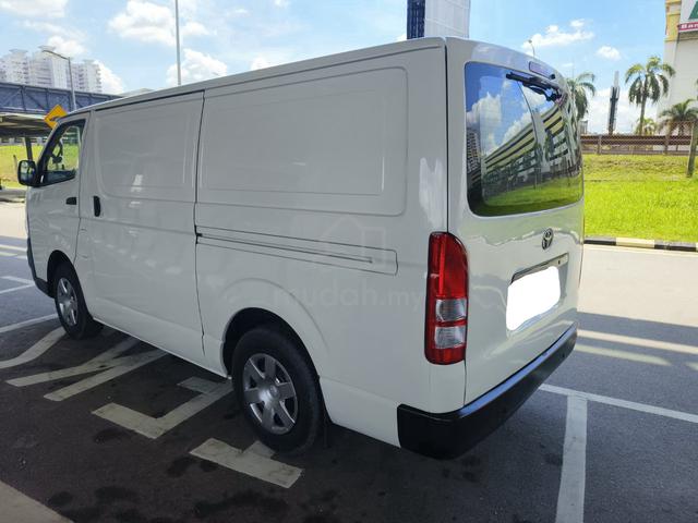 2009 Toyota Hiace 2.5 (M) Panel Van - 4