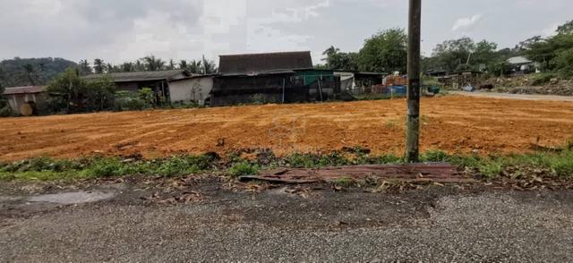Lot status bangunan nama masuk geran untuk di jual di kuala selangor 1