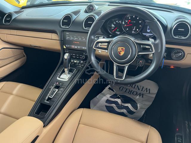 2021 Porsche 718 Boxster Sport Chono Cream Leather - 4