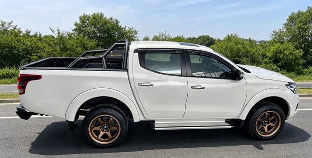 2015 Mitsubishi TRITON 2.5 FACELIFT (A) - 4
