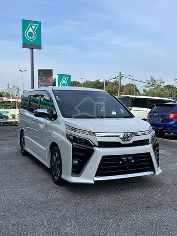 2021 Toyota VOXY 2.0 ZS KIRAMEKI III (A) - 2