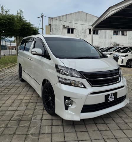 2013 Toyota VELLFIRE 2.4 Z GOLDEN EYES FACELIFT - 1