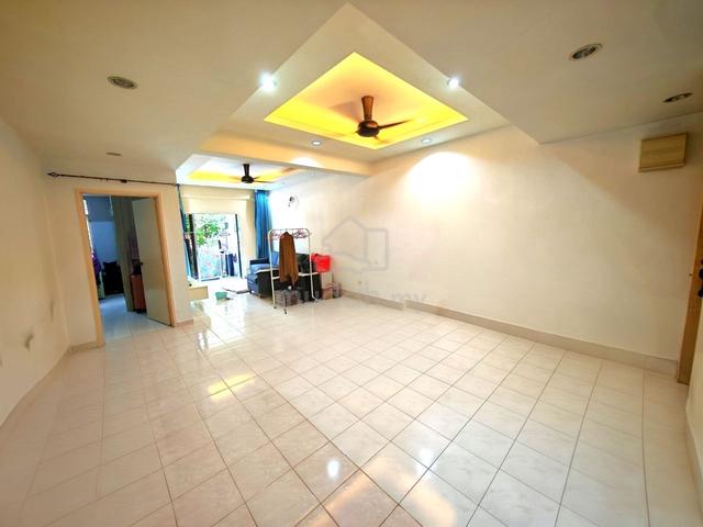 Tiara Duta 1
