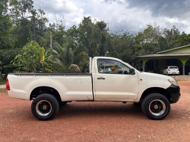 2012 Toyota HILUX SINGLE CAB (M) - 4