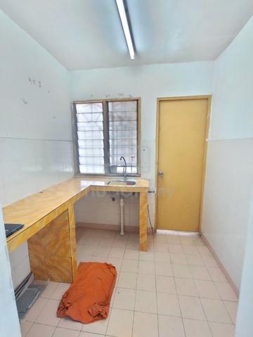 Idaman Apartment (Petaling Jaya) 1