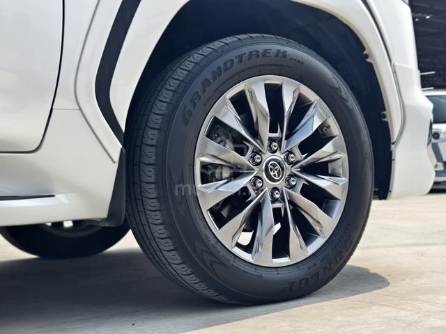 2023 Toyota Land Cruiser ZX - 5